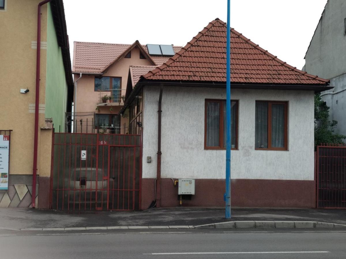 Ferienwohnung Casa Charlot Brașov Exterior foto
